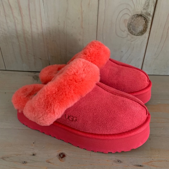 - UGG DISQUETTE HIBISCUS PINK PLATFORM SLIPPERS NEW - Picture 1 of 9